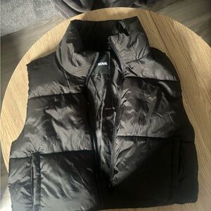 Fashion Nova Black Puffer Vest